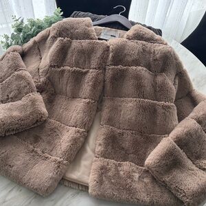 Fashion Nova Faux Fur Jacket in Tan